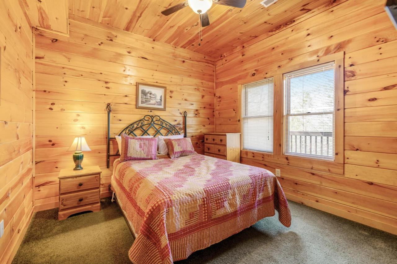Papaw'S Bear Den Villa Пиджен Фордж Екстериор снимка